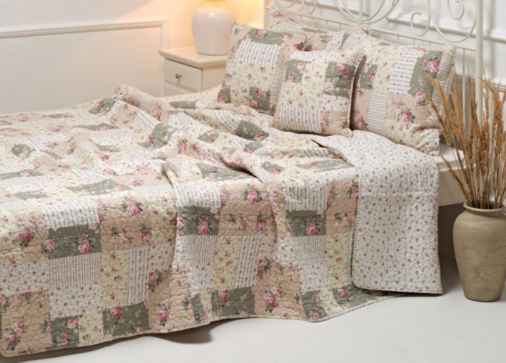 Prošívaný přehoz Deluxe Patchwork olivový